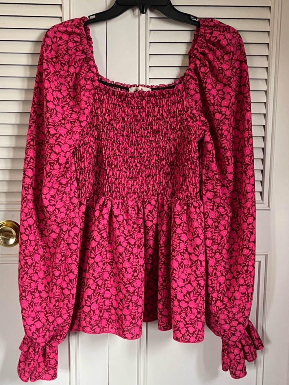 Haptics Pink Floral Smocked Top Sz 1X